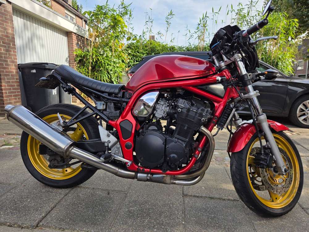 Suzuki GSF 600S Bandit