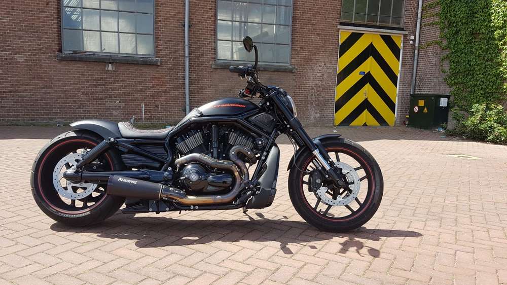 Harley-Davidson VRSCDX Night Rod Special