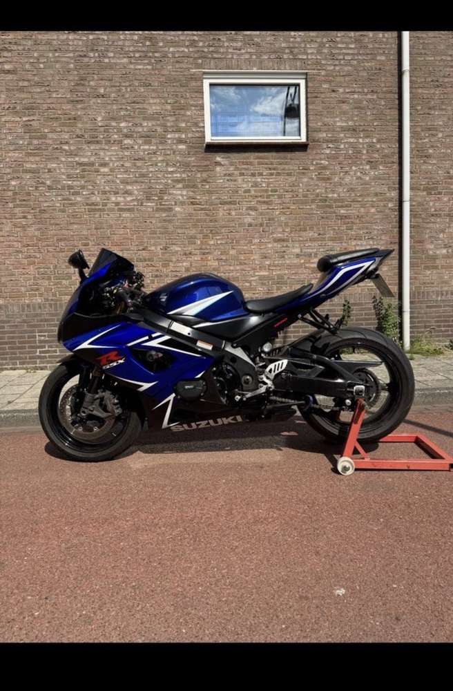 Suzuki GSX 250R