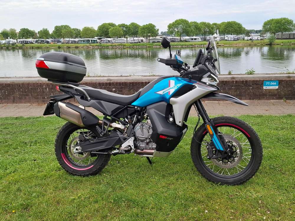 CFMOTO 800 MT-X