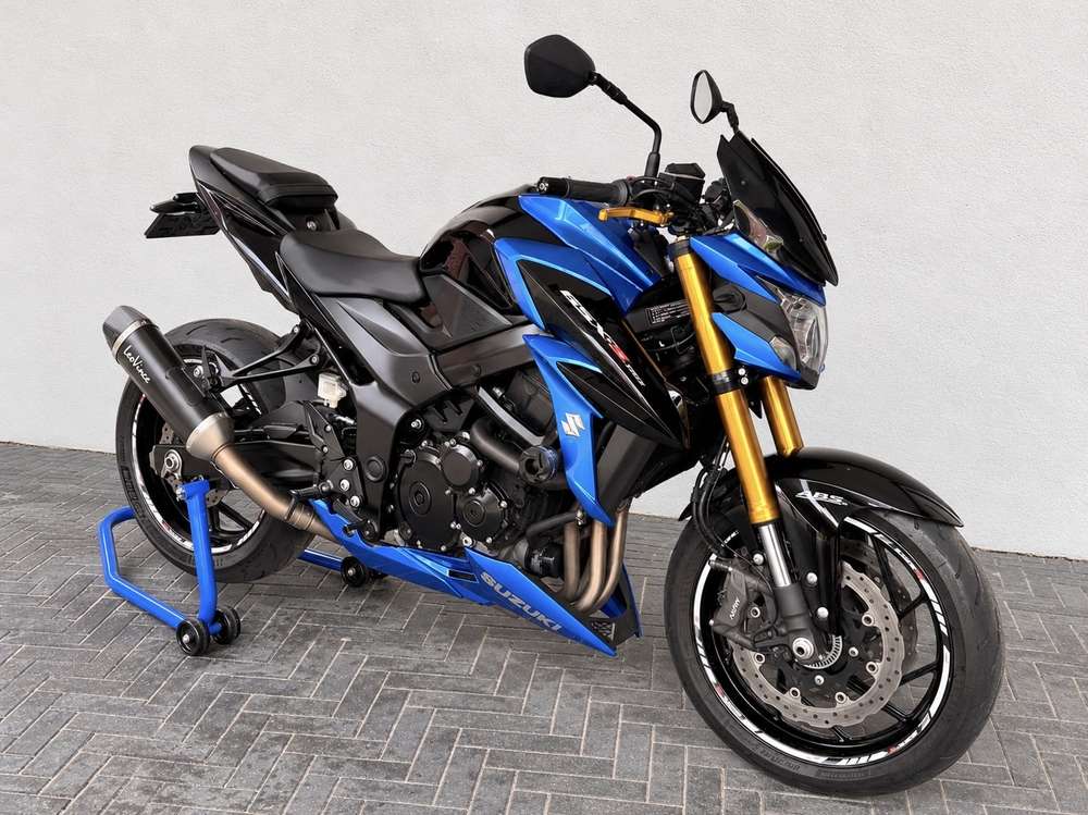 Suzuki GSX 750E