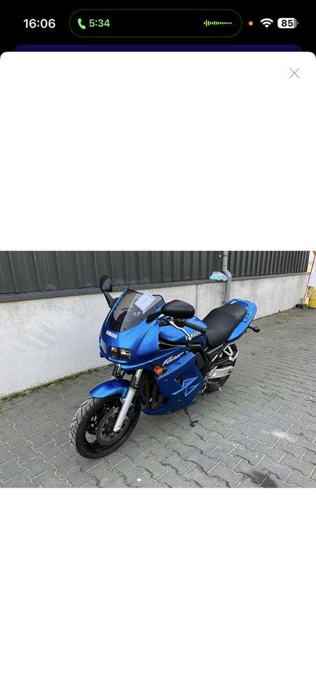 Yamaha FZR 600