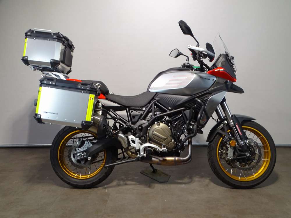 Qjmotor SRT700X Touring
