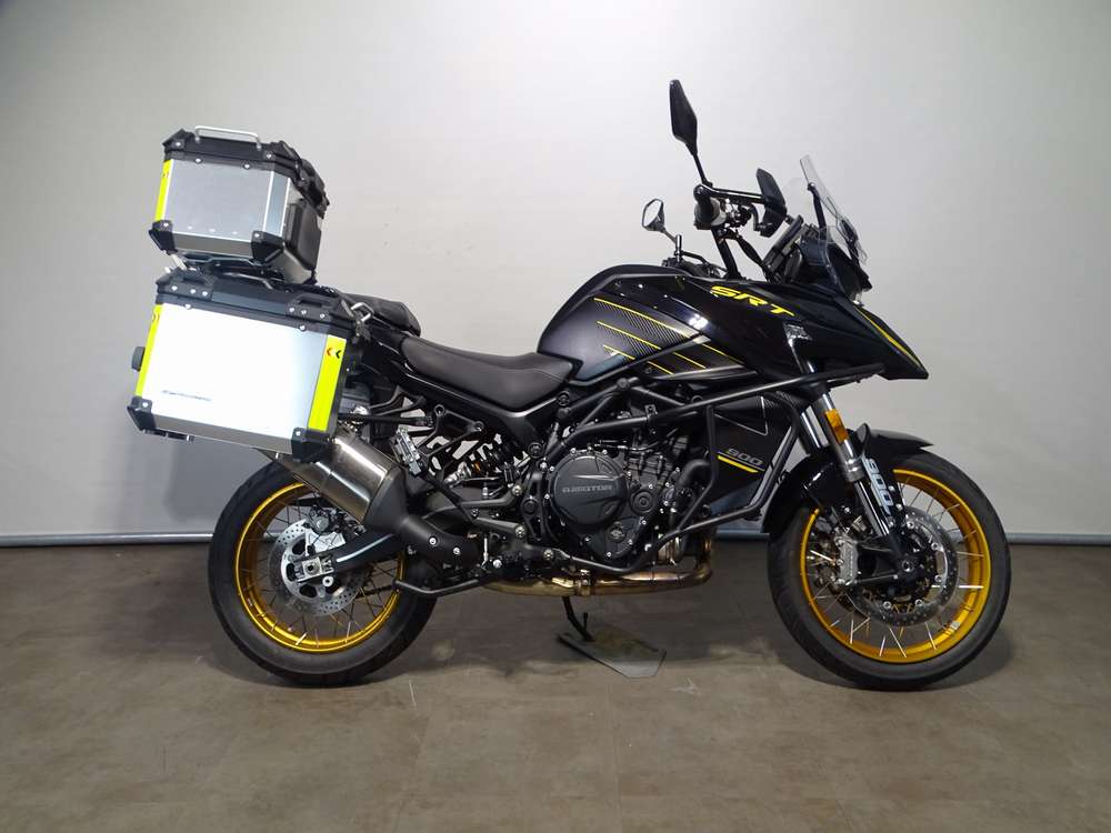 Qjmotor SRT 900 SX Touring