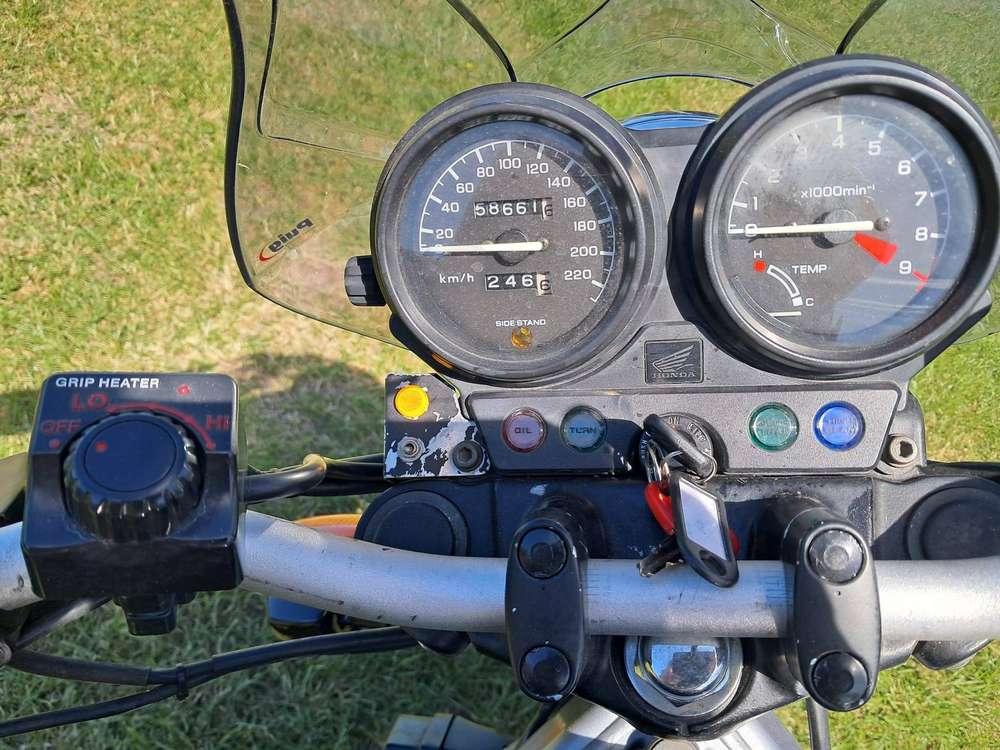 Honda NTV 650 Revere