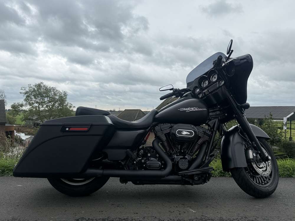 Harley-Davidson FLHX Street Glide