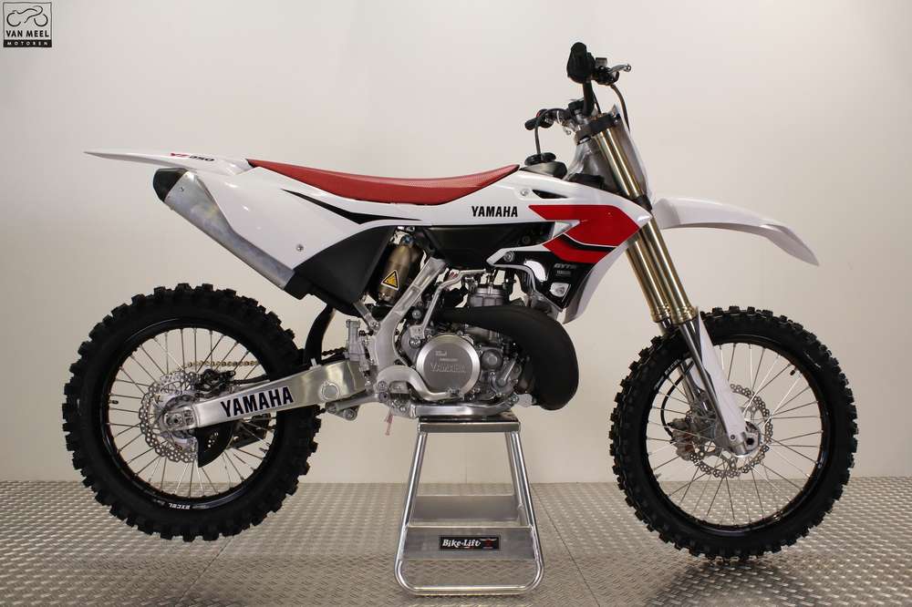 Yamaha YZ 250
