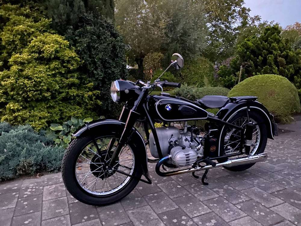 BMW R 67