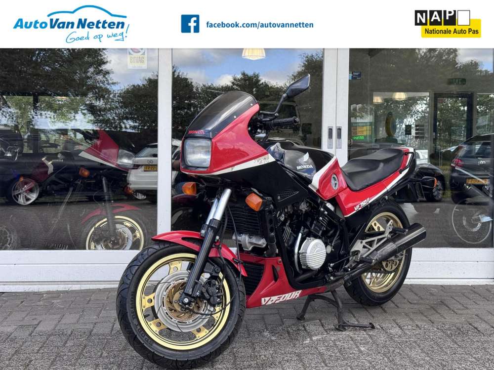Honda VF 750F Interceptor