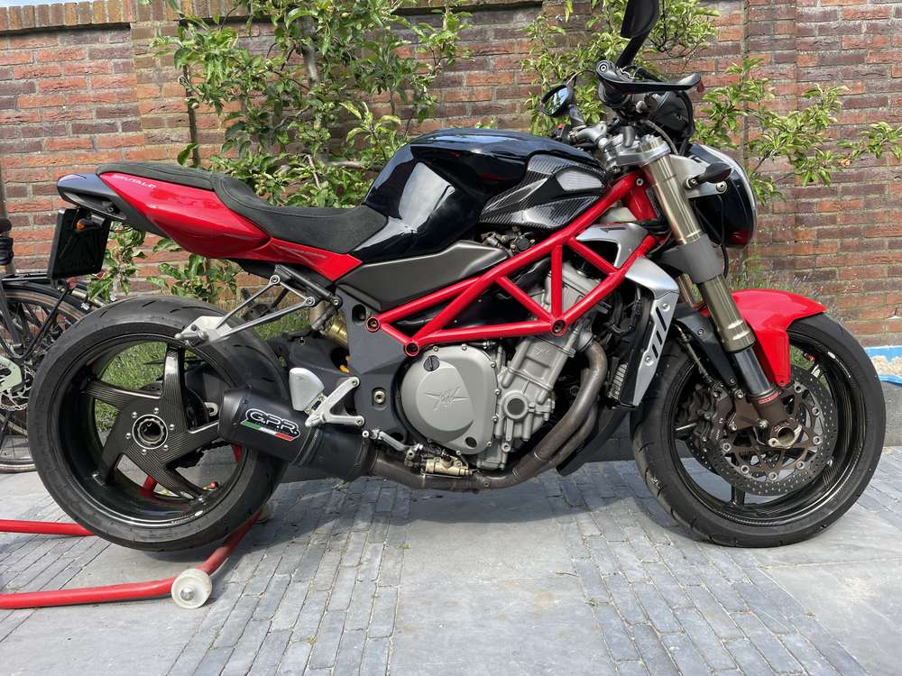 MV Agusta F4 750S Brutale