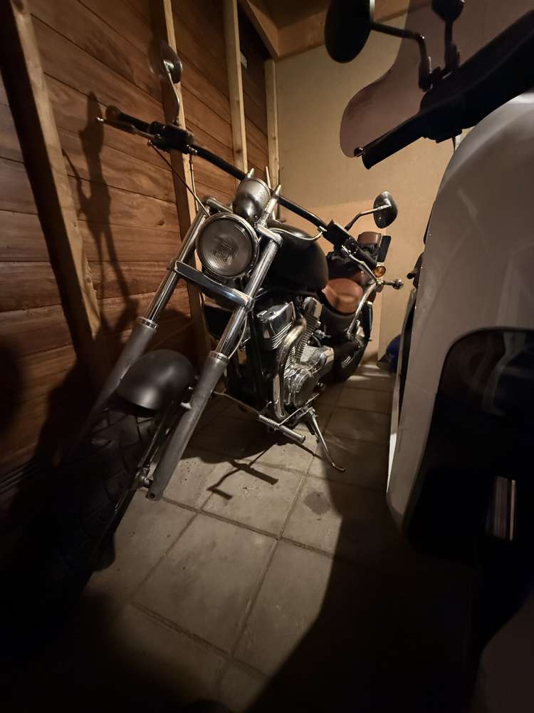 Suzuki Intruder 1400