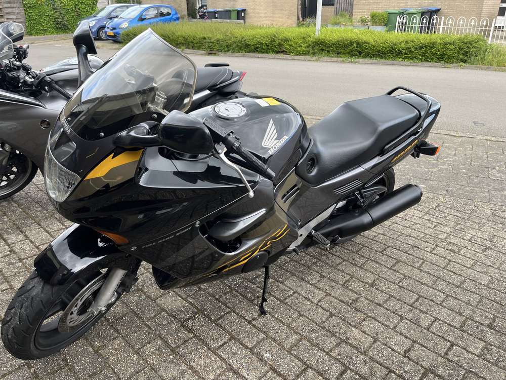Honda CBR 1000F