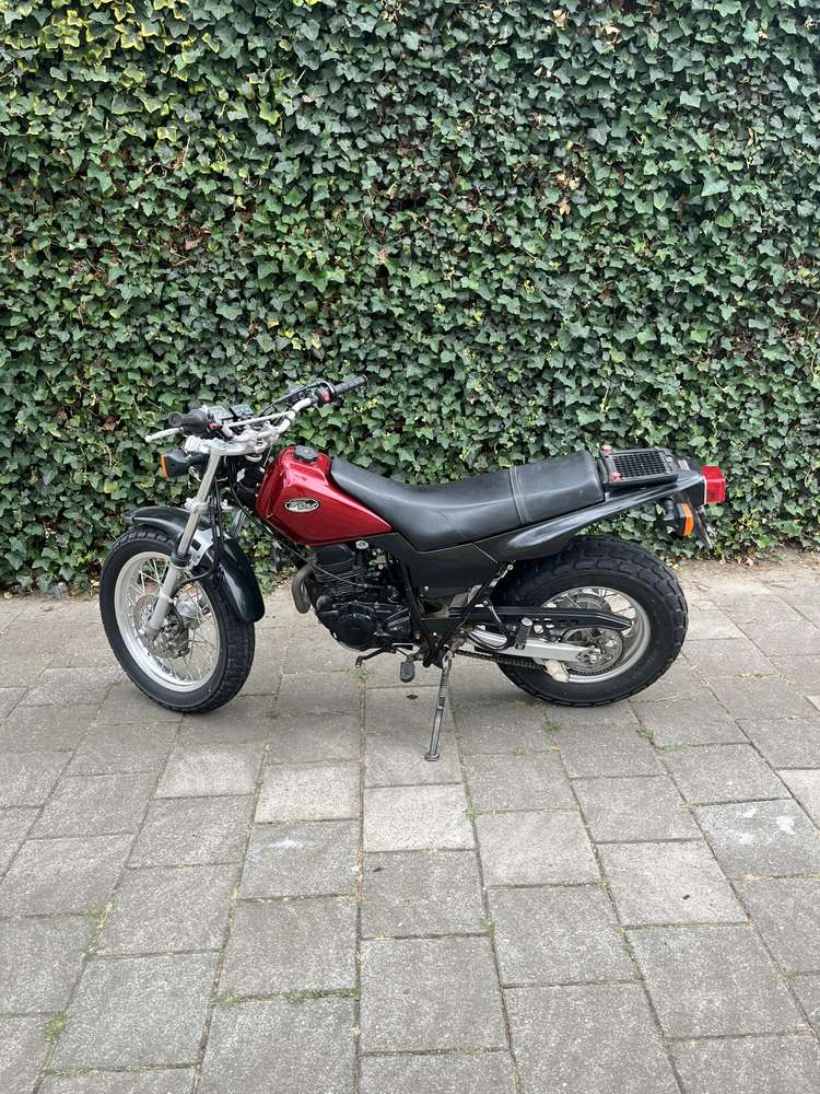 Yamaha TW 125
