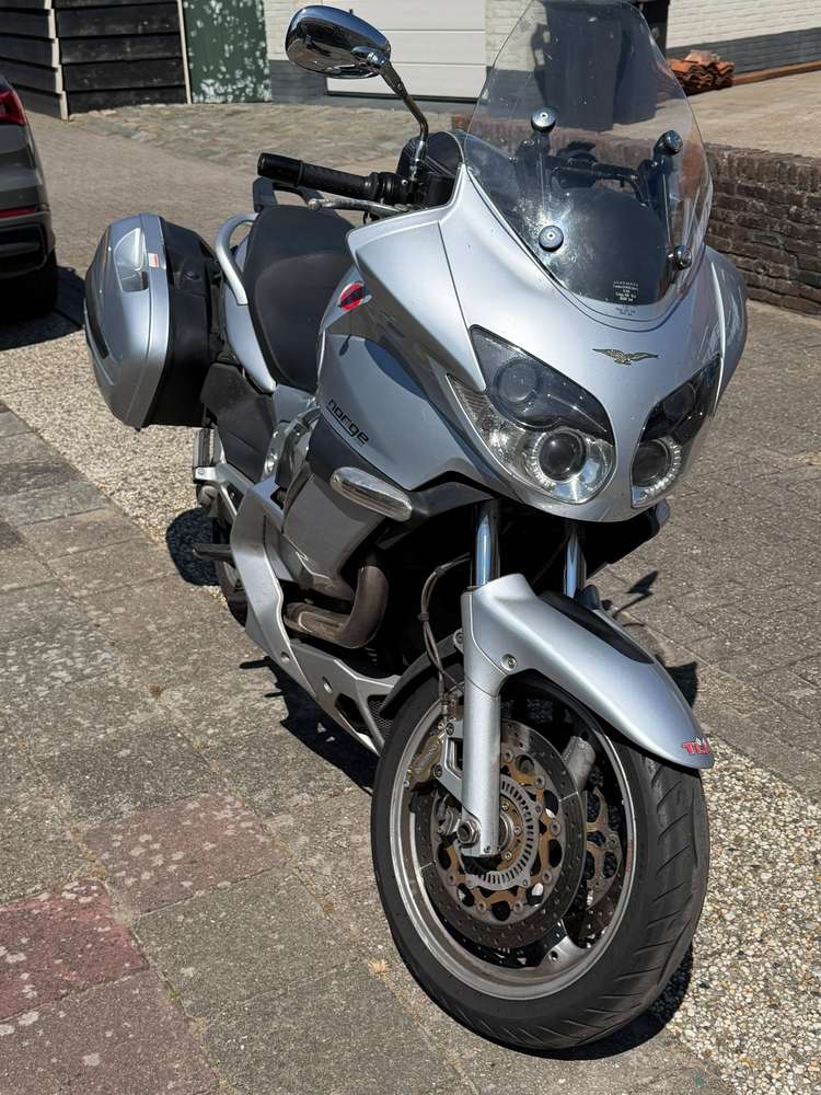Moto Guzzi Norge 1200