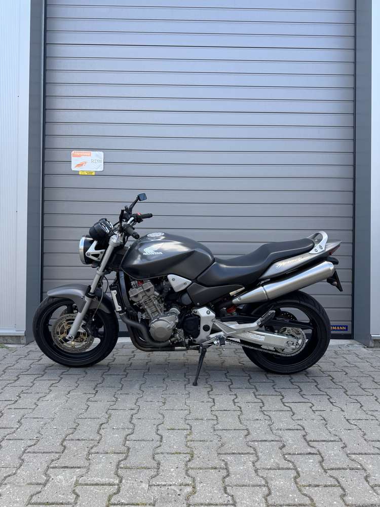 Honda CB 900F Hornet