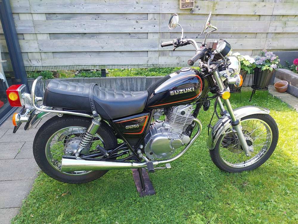 Suzuki GN 250