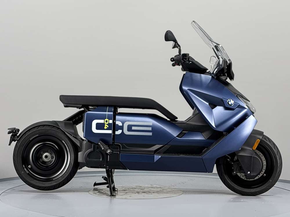 BMW CE 04