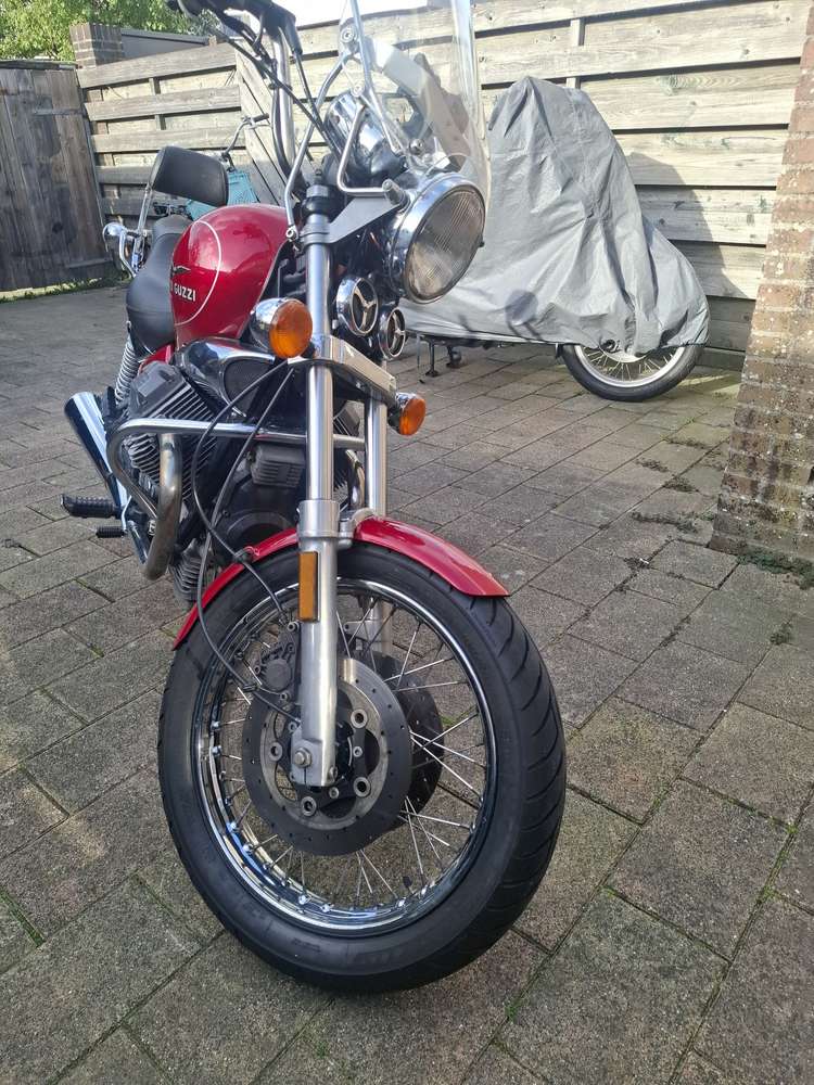 Moto Guzzi Nevada 750