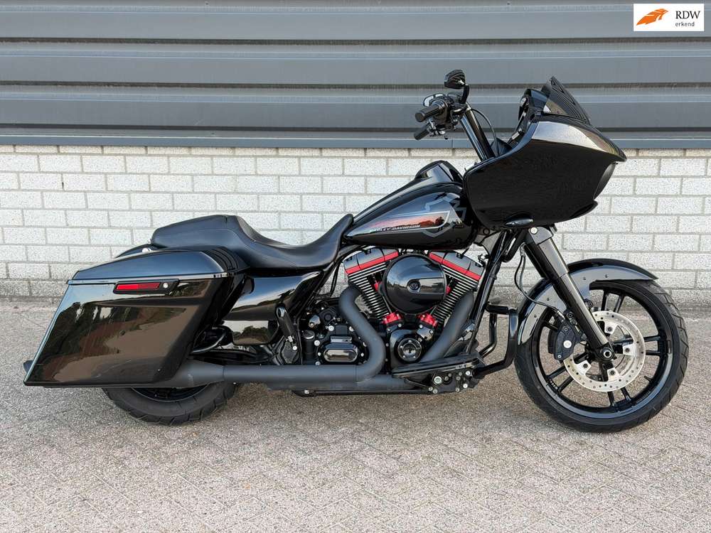 Harley-Davidson FLH Electra Glide Revival