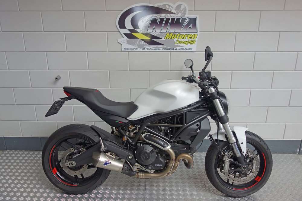Ducati Monster 797