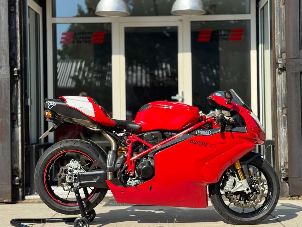 Ducati 749 R