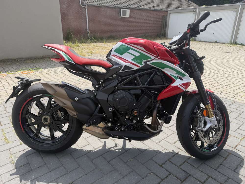 MV Agusta Dragster 800RC