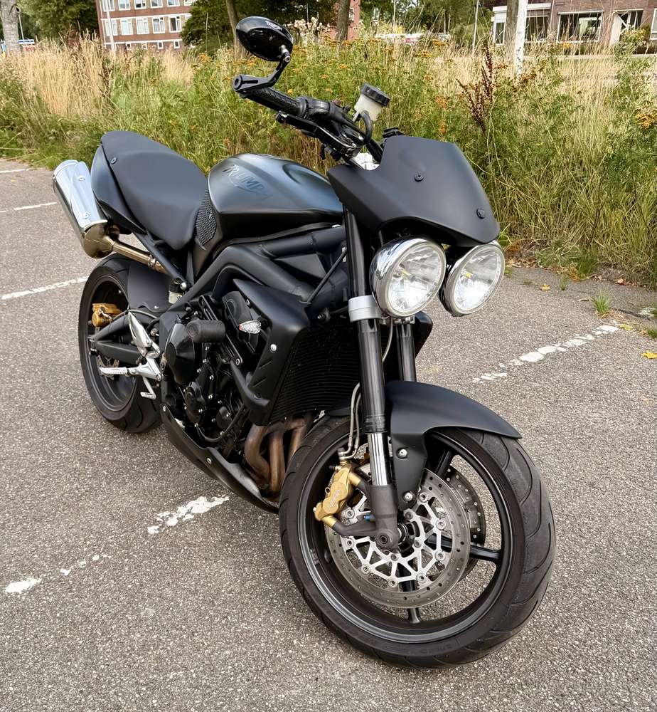 Triumph Street Triple 675R