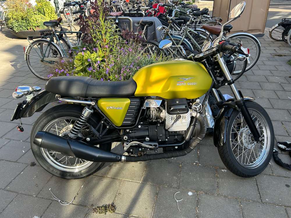 Moto Guzzi V7 750 Cafe Classic