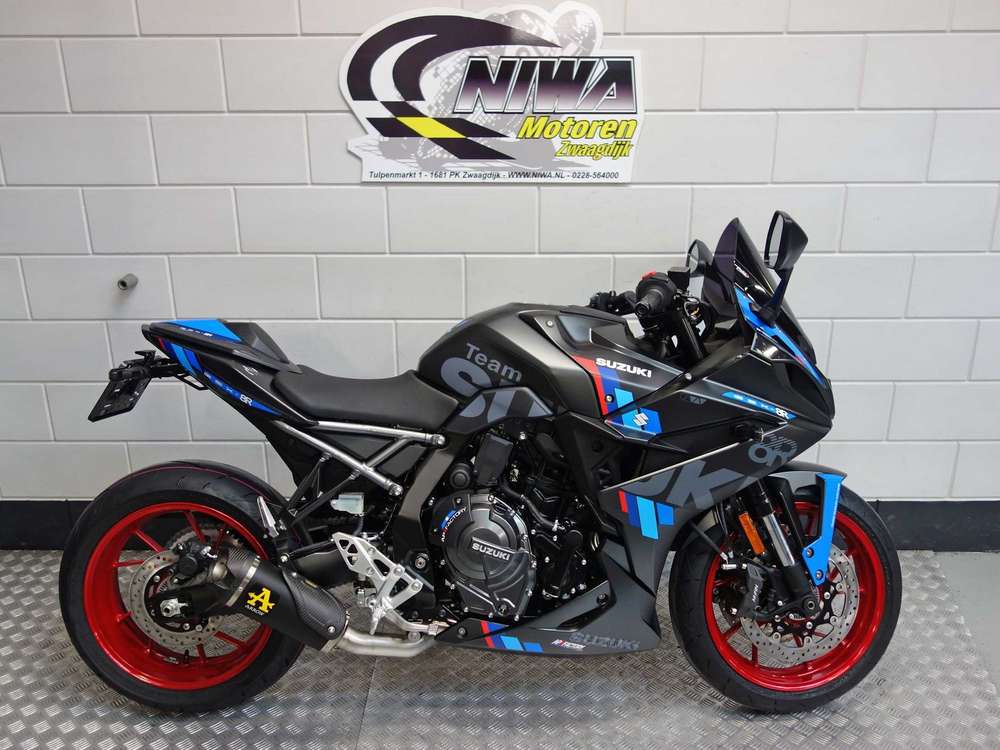 Suzuki GSX-8R