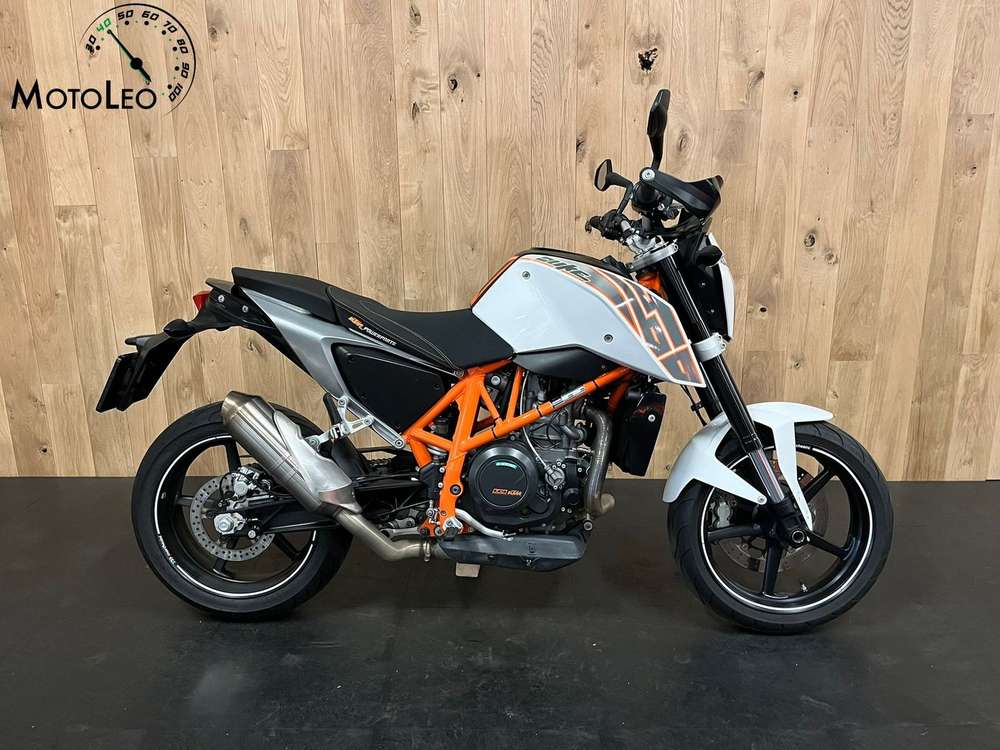 KTM 690 Duke