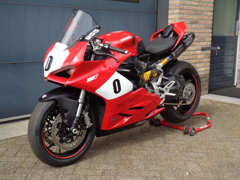 Ducati Panigale V2