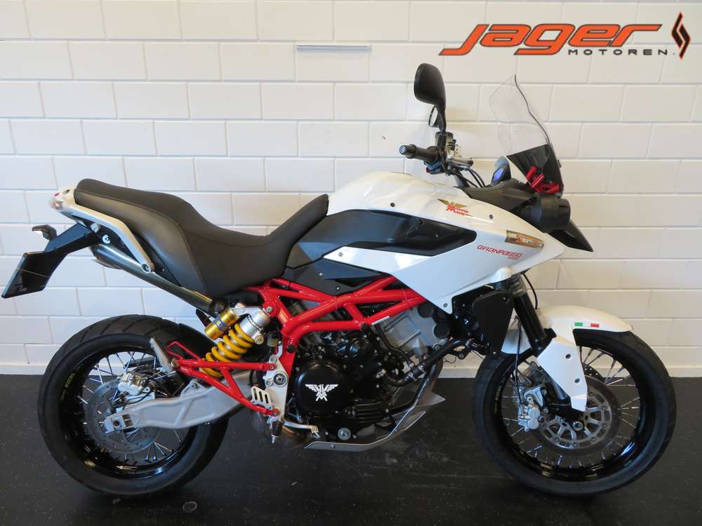 Moto Morini Granpasso 1200