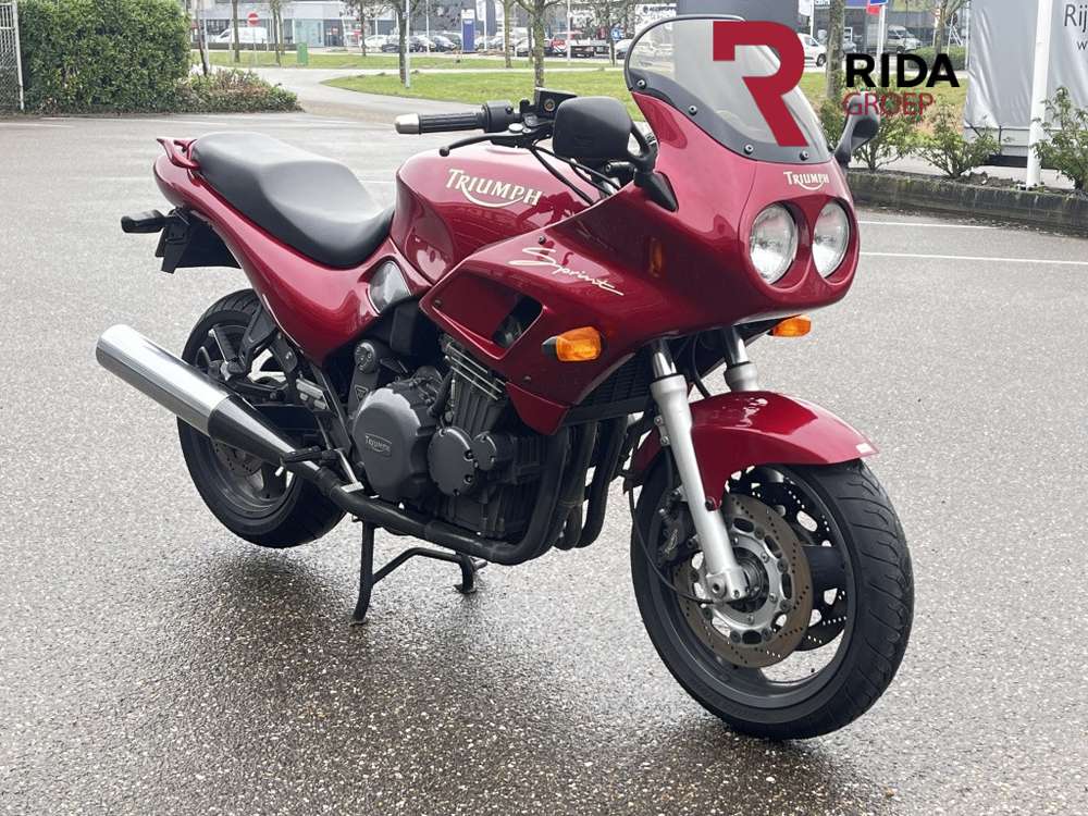 Triumph Sprint 900