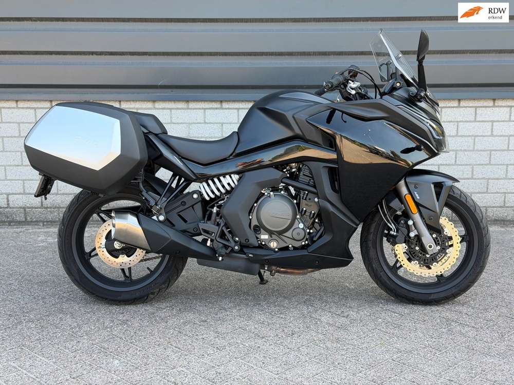 CFMOTO 650 GT