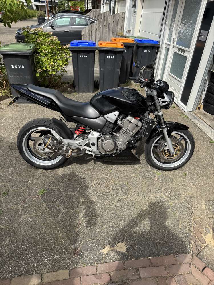 Honda CB750 Hornet