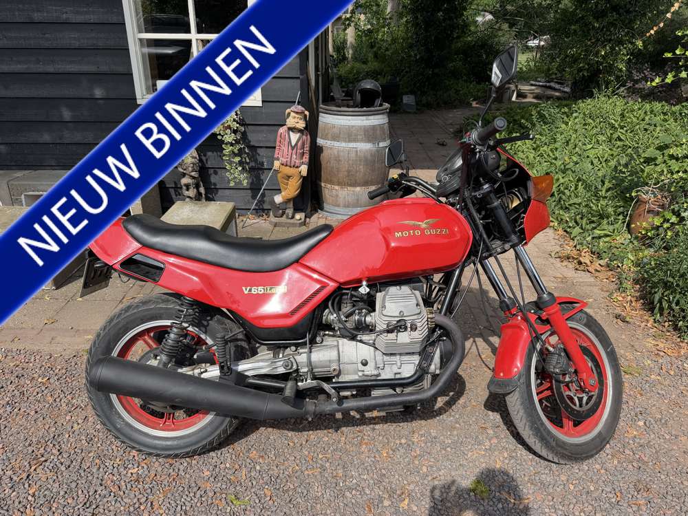 Moto Guzzi V 65 Lario