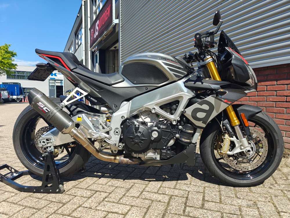 Aprilia Tuono V4 1100 RR