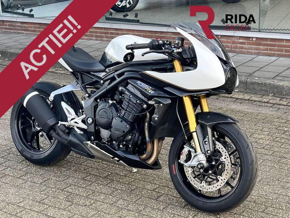 Triumph Speed Triple 1200RR