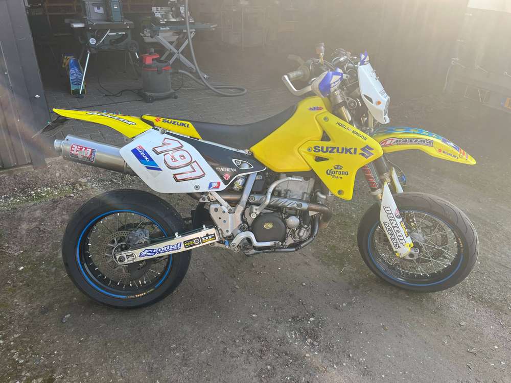 Suzuki DR-Z 400SM
