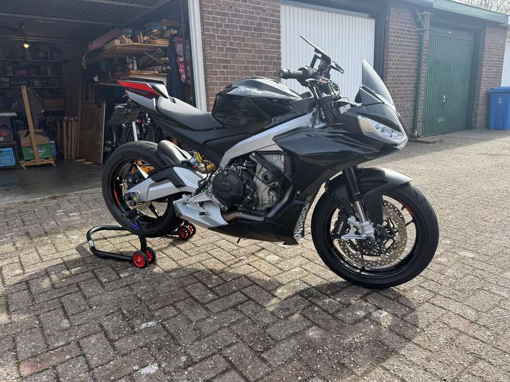Aprilia Tuono 660 Factory