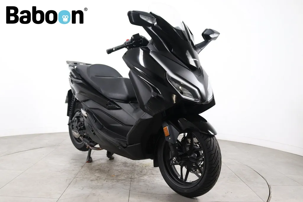 Honda Forza 350