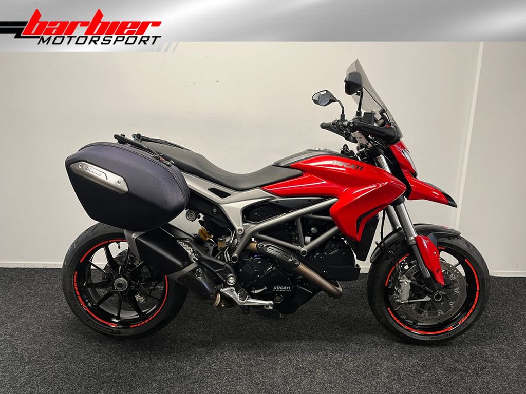 Ducati Hyperstrada 820