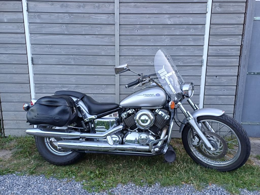 Yamaha XVS 650 Drag Star Bobber