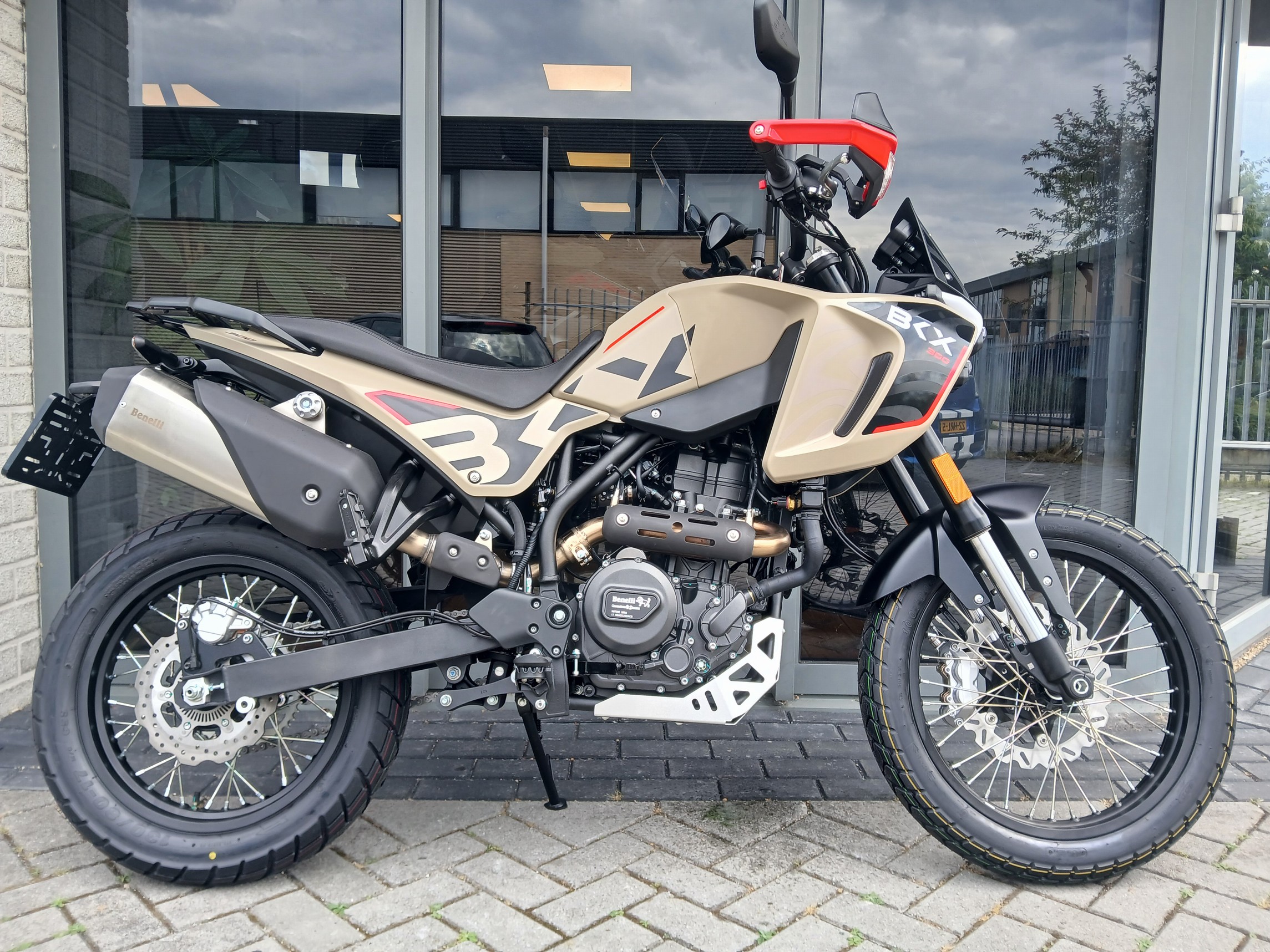 Benelli BKX 300