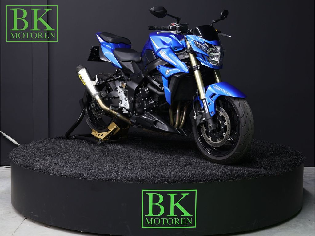 Suzuki GSR 750
