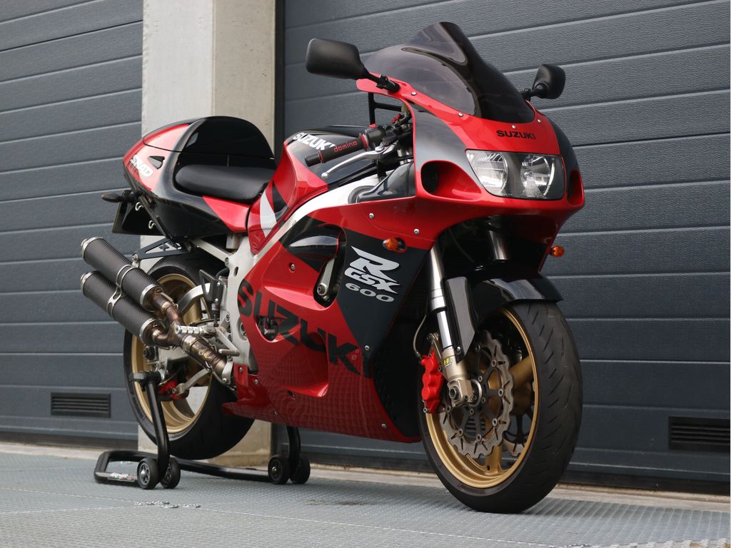 Suzuki GSX-R 750