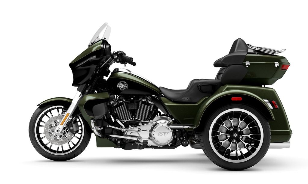 Harley-Davidson FLHLT Street Glide Trike 3