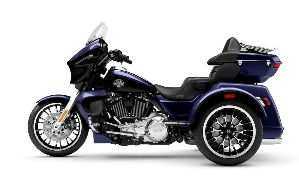 Harley-Davidson FLHLT Street Glide Trike 3