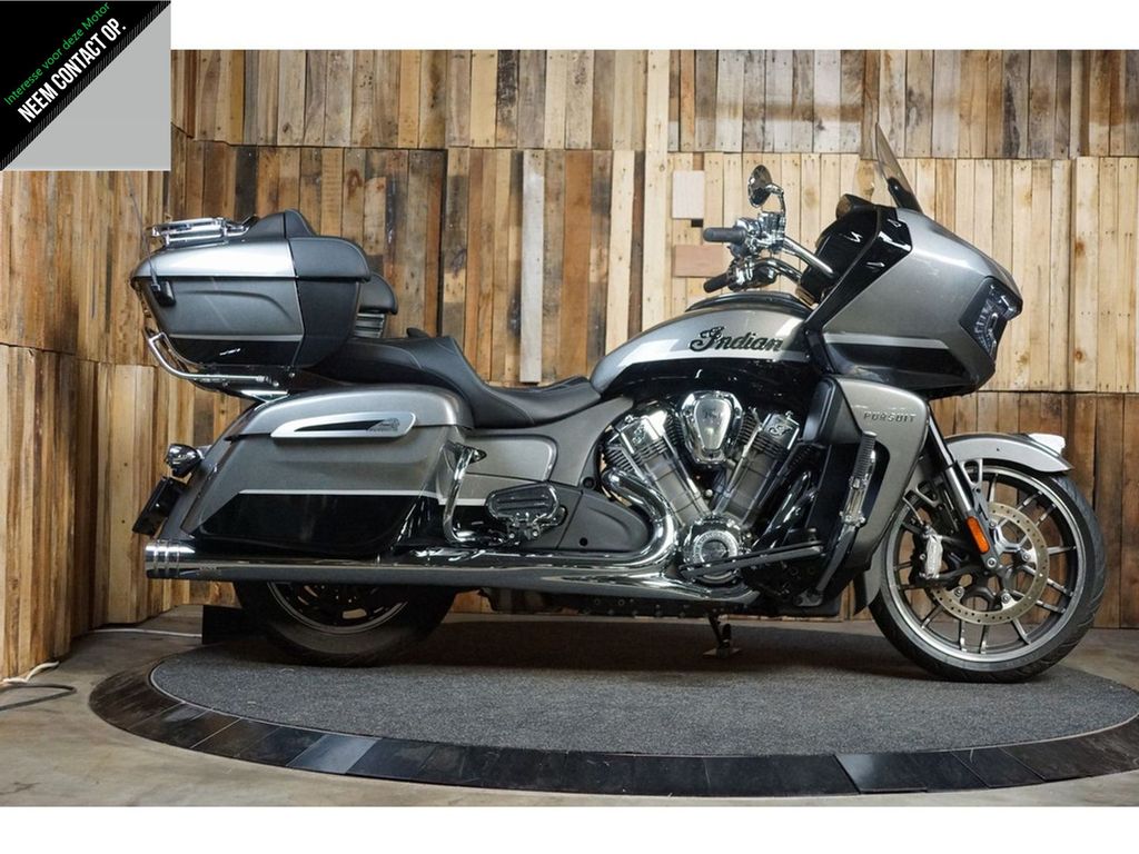 Indian Pursuit Dark Horse