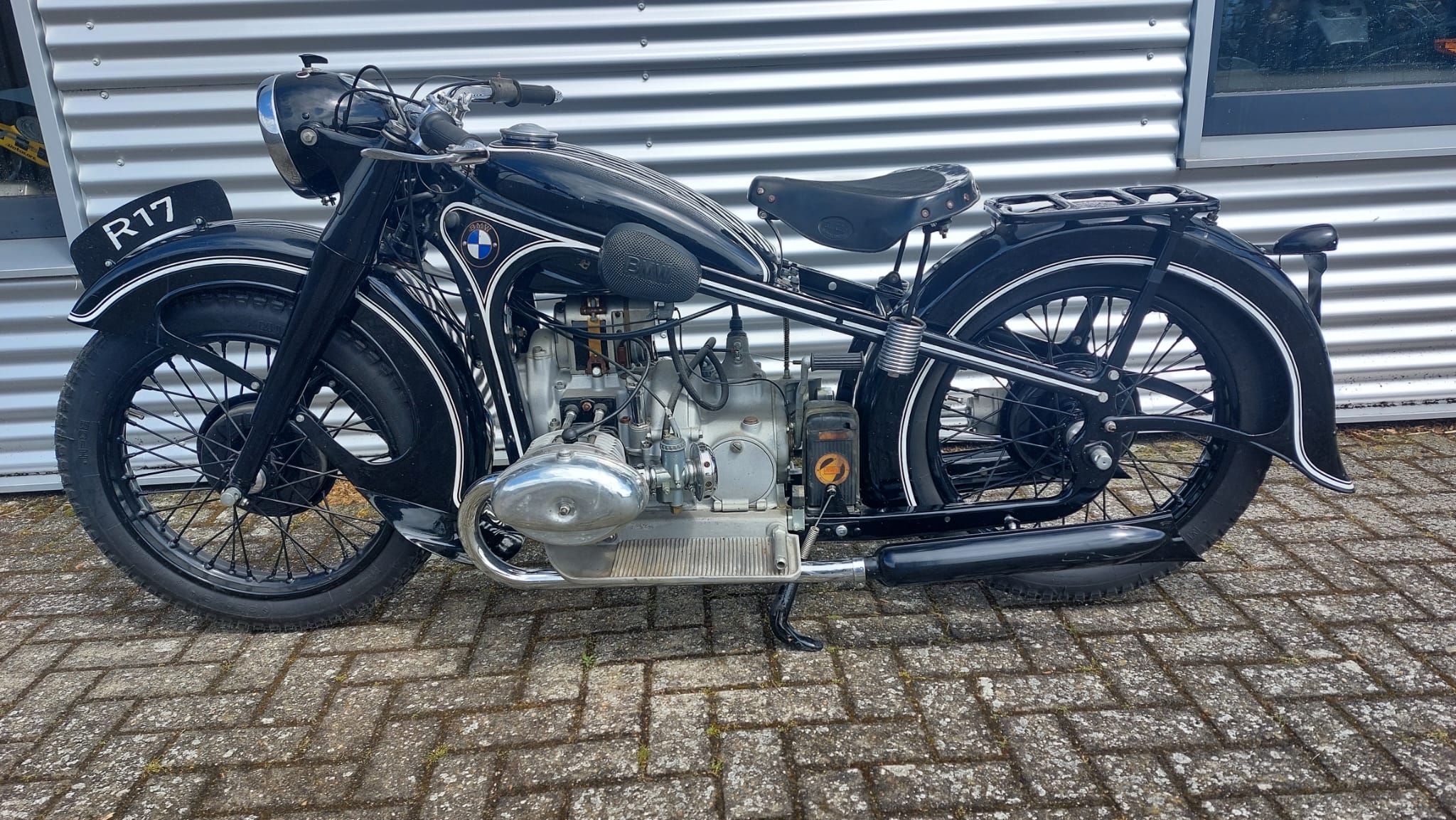 BMW R 17